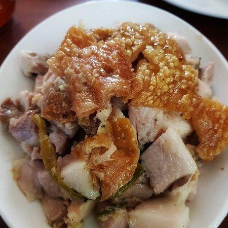 Tatang's Bonless Lechon